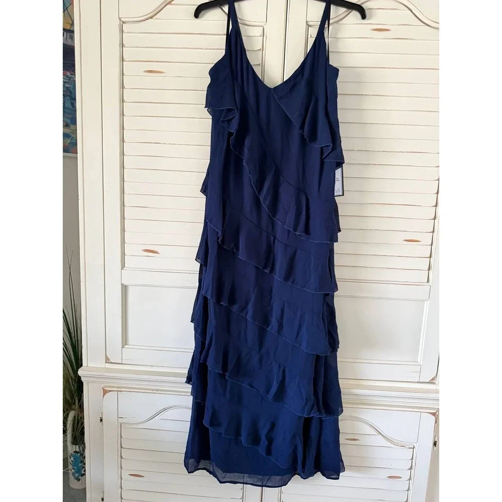 B Darlin Ruffle Gown – Size 14W – Navy V-Neck Sleeveless Chiffon Formal - Picture 2 of 3